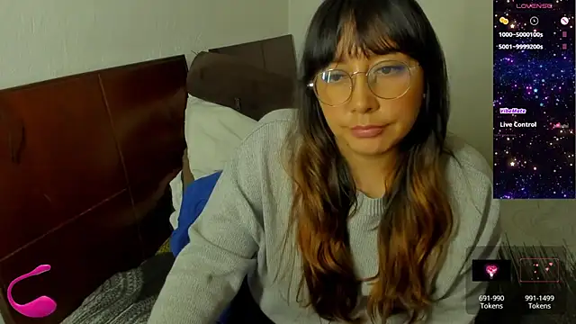 Chat +18 de ella_harry ao vivo