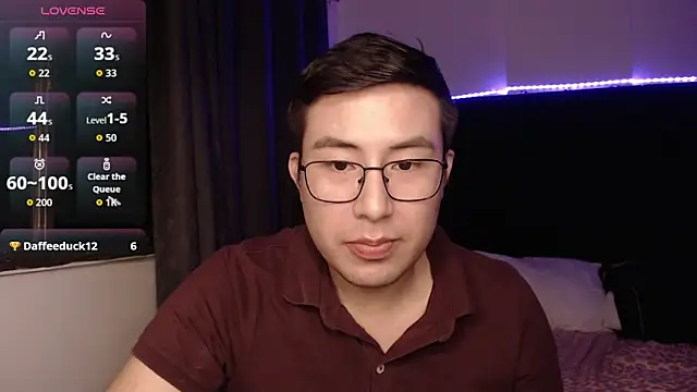 andrewmhilton_: διαδικτυακό σόου στην κάμερα