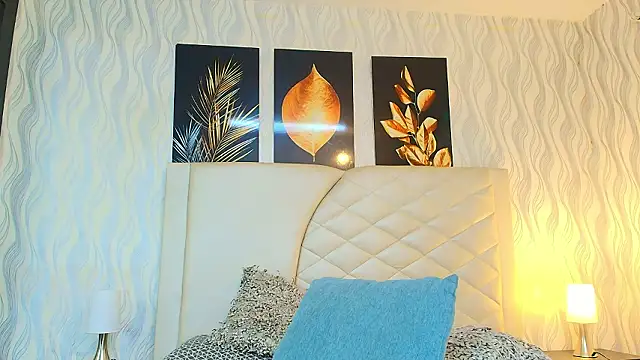 Lean_Portman Live XXX Chat