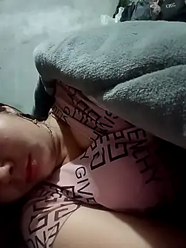 vangkt-cute Show Webcam