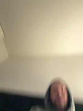 Živý XXX chat Guitccch