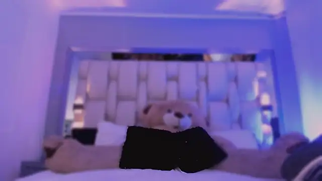 Chat XXX ao vivo de revenmiller_