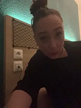 XXX chat uživo modela Reine_du_Vice84