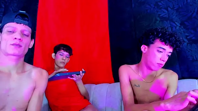 Pleasure_boys_hot's Webcam Show