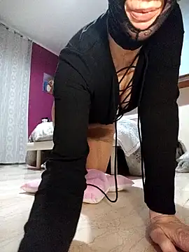 Akemi_rossi Chat XXX live