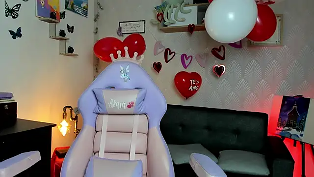 Živý XXX chat Alaia_Love77