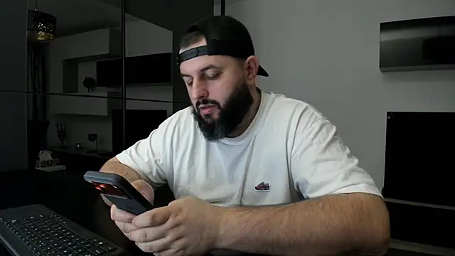 دردشة DravenPeak الجنسية المباشرة