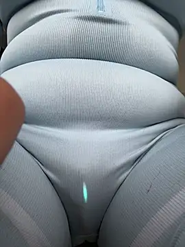 Chat XXX en directo de Elina_Hills