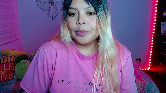 EllieMoonX Chat XXX live