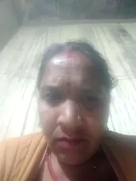 Loomaraj লাইভ XXX চ্যাট