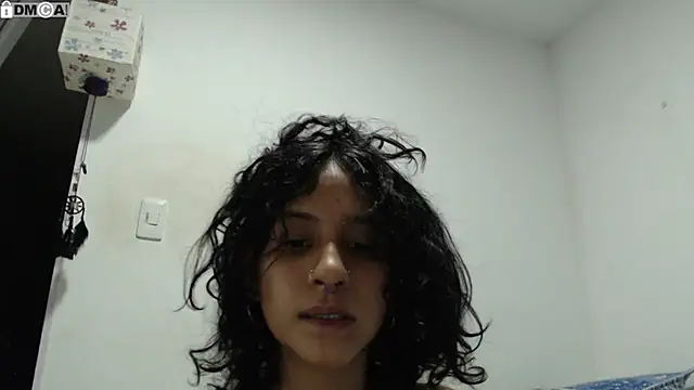 AlinaWoolf_ Chat XXX live