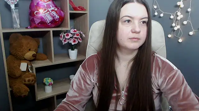 MavkaCuteのライブXXXチャット