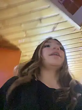 Isabella18_pink 现场XXX聊天