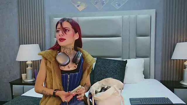 AntonellaEscudero: онлайн-секс-чат