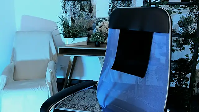 Chat +18 de Elainebeness ao vivo