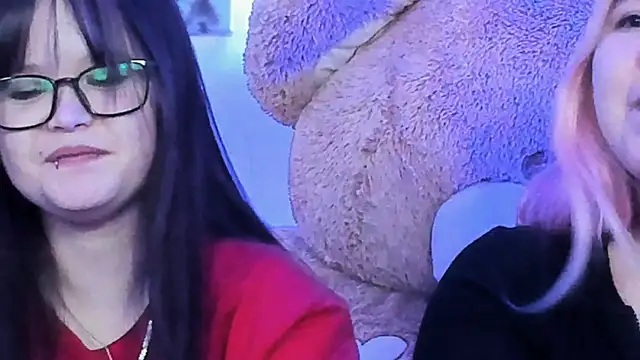 Chatroom XXX en direct de Elainebeness