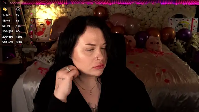 Chat +18 de SerahMirabeli ao vivo