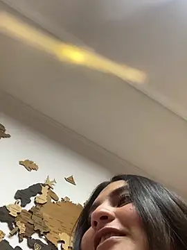 Chat +18 de kendra_crow_ ao vivo