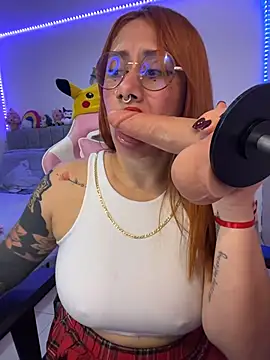 Chat +18 de Luna_Paris_ ao vivo