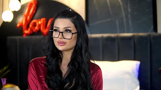 KylieKroftt Chat XXX live