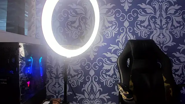 Beele_and_Evie 即時 XXX 聊天