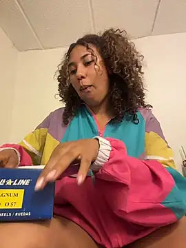 Chat +18 de lauraltt ao vivo