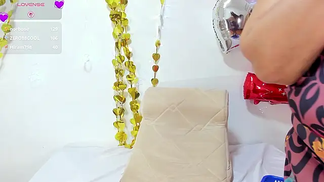 XXX chat uživo modela BBW_salome