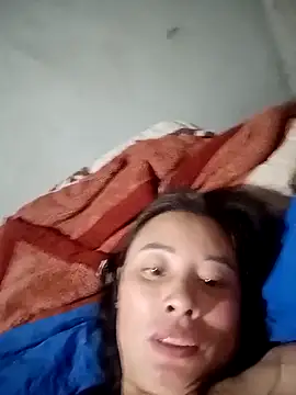 kaia-cam Show in webcam