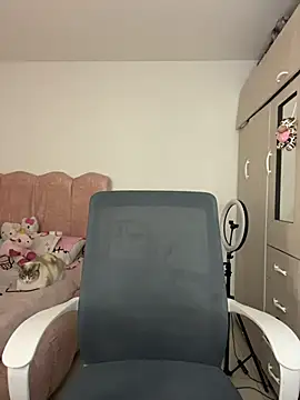 Emmily_19n Live XXX chat