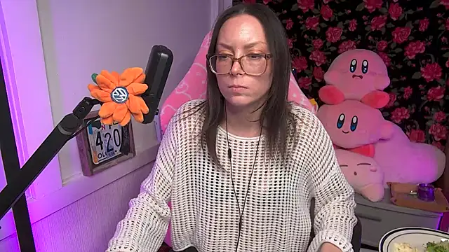 SpaceCowWhore webkamerás műsora