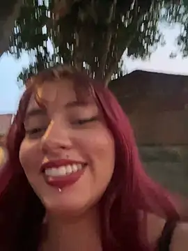 CamiTeaseX_: απευθείας συνομιλία ΧΧΧ