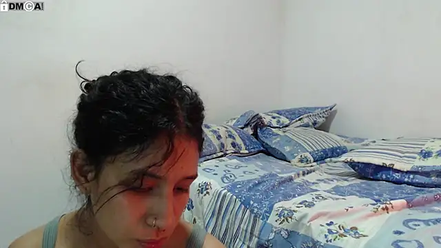 Chatroom XXX en direct de AlinaWoolf_