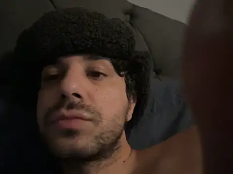 Pokazy przed kamerką – EduardoCompriguano94