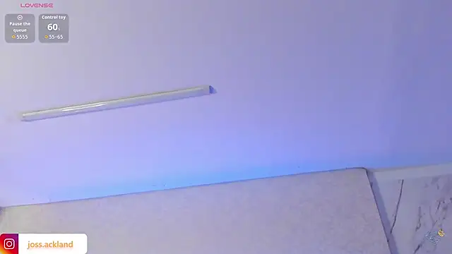 JossAckland Adlı Modelin Canlı XXX Sohbeti