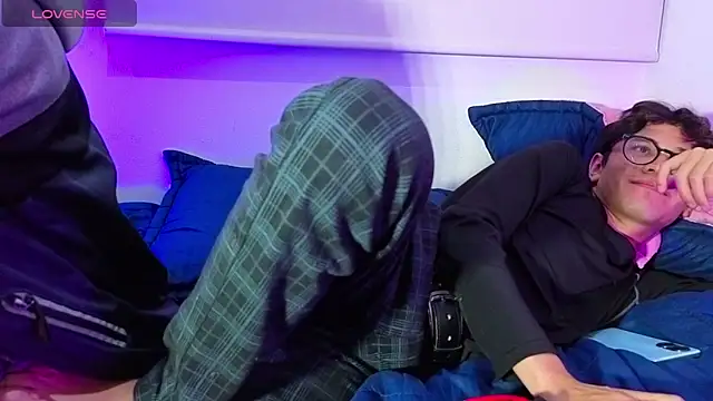 dani_angel_dark Adlı Modelin Canlı XXX Sohbeti