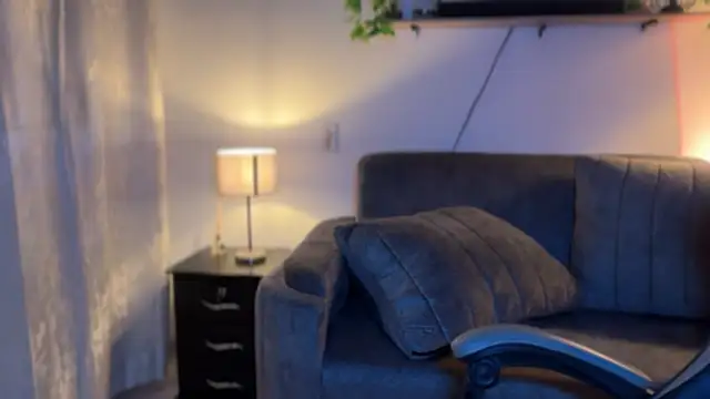 Paulah_x: διαδικτυακό σόου στην κάμερα