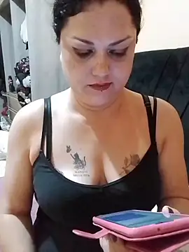 Živý XXX chat LilithRos3