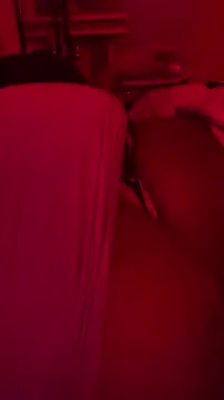 SweetWetVoices: вебкам-шоу