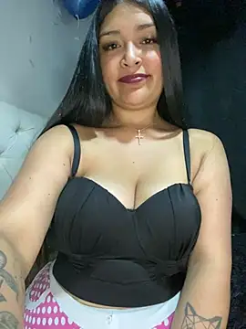 Aurora_fire1 Chat XXX in diretta