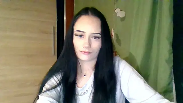XXX chat uživo modela NinaTease