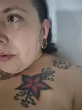 Divine_Pouvoirn Live XXX chat