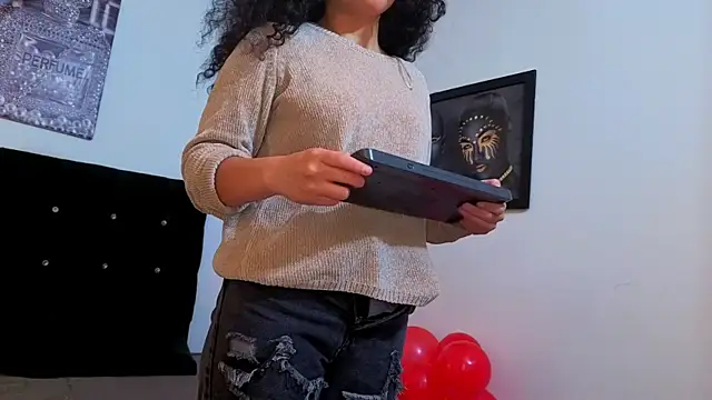 Zoe-yanin লাইভ XXX চ্যাট