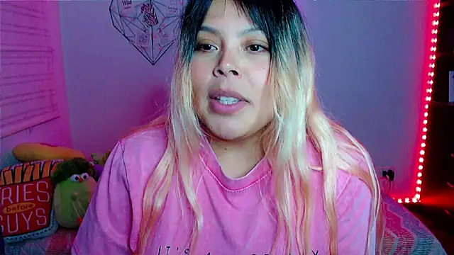 EllieMoonX Live XXX-chat