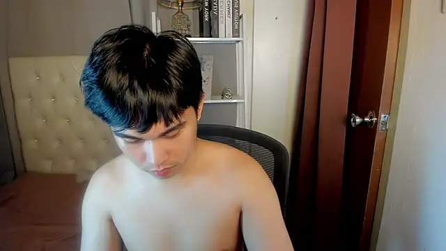 Chat +18 de davincihugecock ao vivo