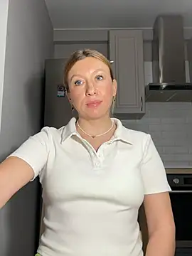 Kittie_Valentine Obrolan Langsung XXX