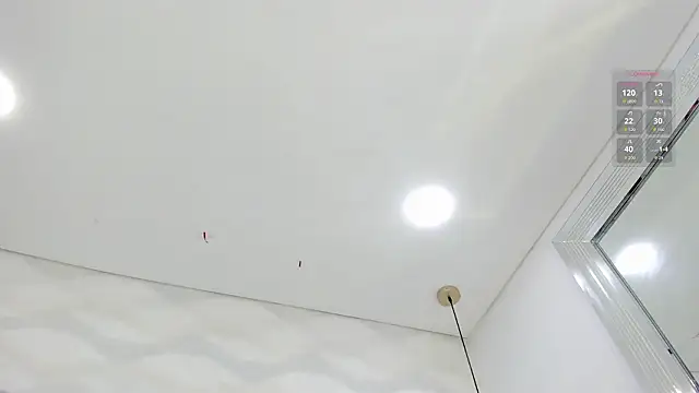 im_nahomi élő XXX-chatje