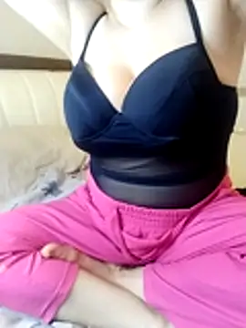 sevimlikelebek29 Chat XXX in diretta