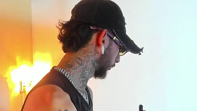 Czat XXX na żywo – axel_valtier