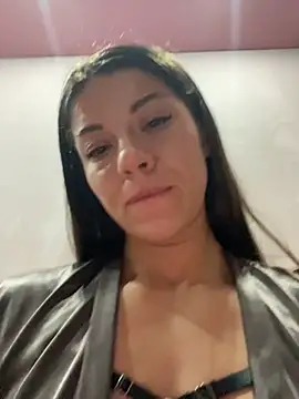 Chatroom XXX en direct de OnlyLeiLa