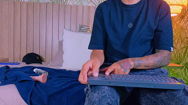 TommyBlue_'s Webcam Show